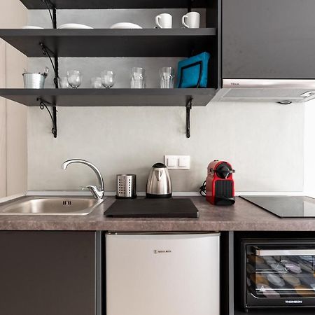 Modern Studio Close To Waterfront 테살로니키 외부 사진